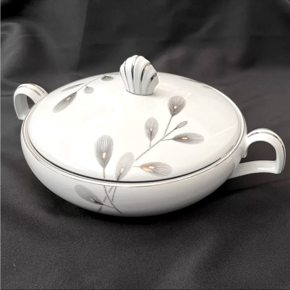 ⚡️SOLD! Narumi “Oriental Pine” Casserole Serving Dish Vintage Discontinued Japan - Picture 1 of 3